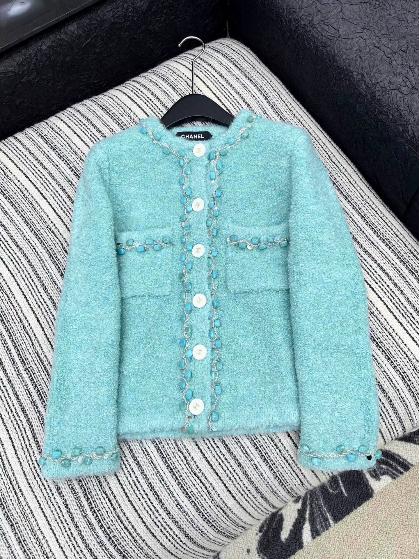 25fw Colorful gemstone decorated round neck jacket