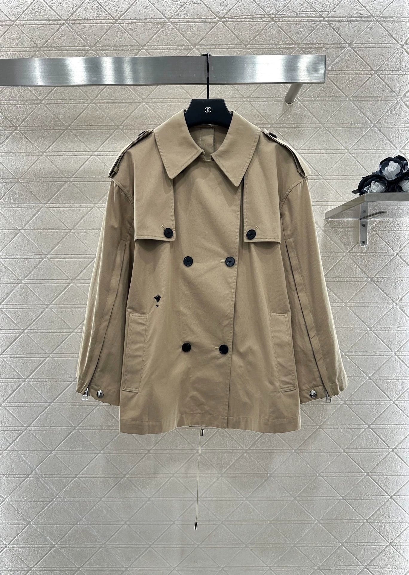 25fw Cape trench coat