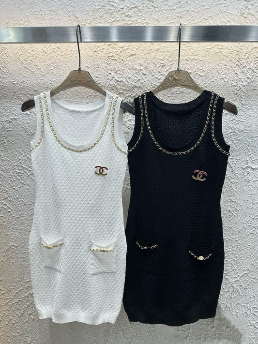 Colorful Diamond Brooch Round-Neck Vest Dress