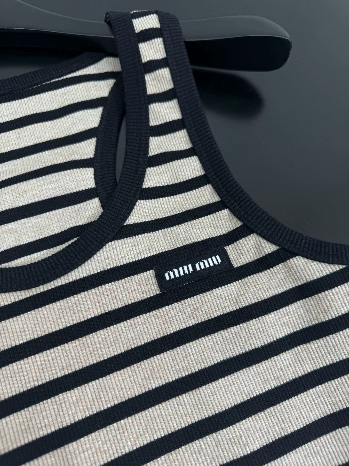 25SS New Wool Blended Striped Vest