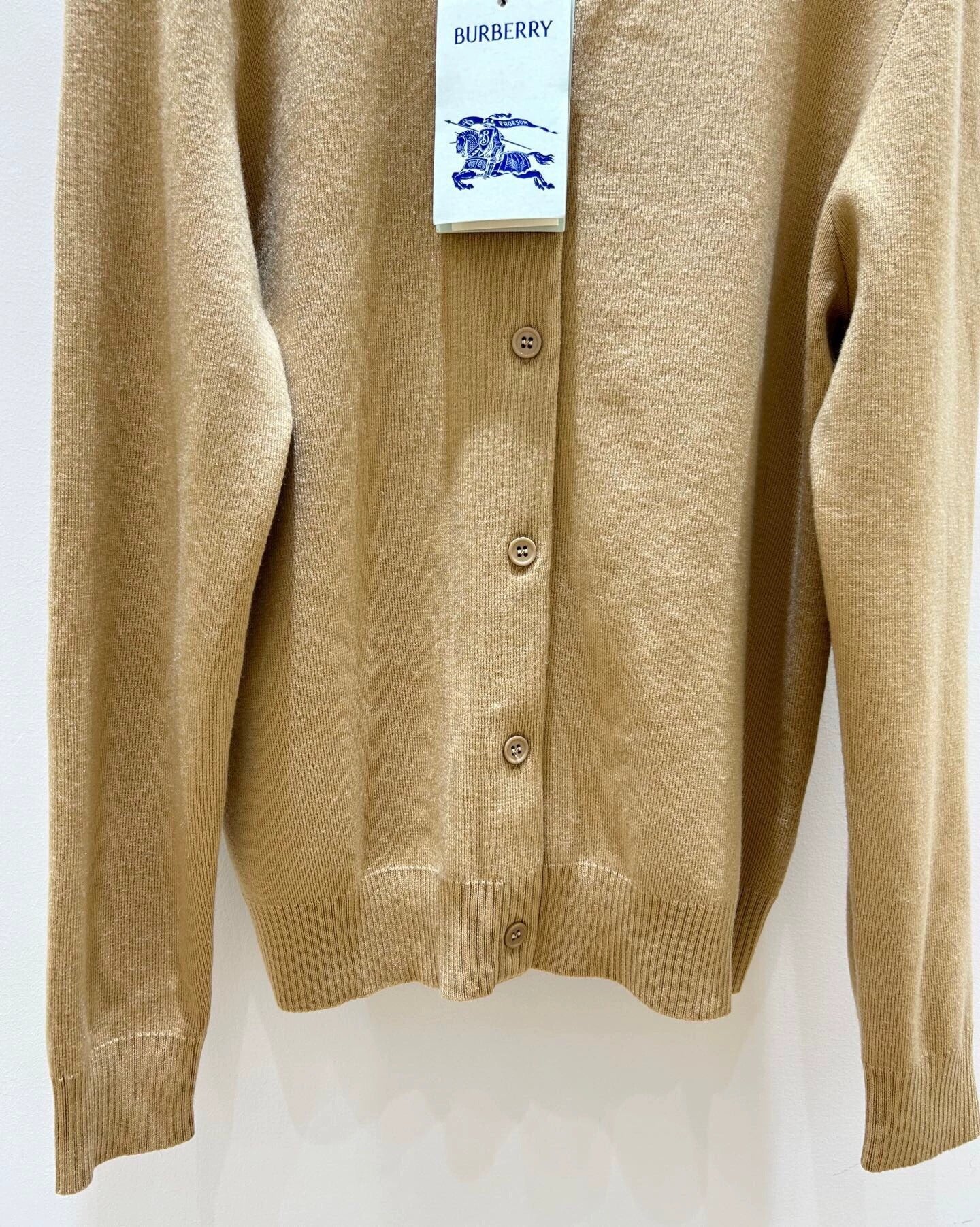 25 wool colorblock round neck knitted cardigan