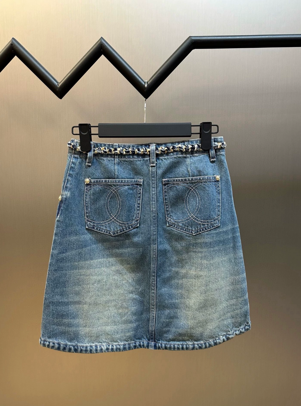25 Nostalgic Washed Denim Skirt