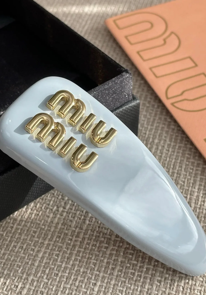 25 Leather Triangle Hairpin