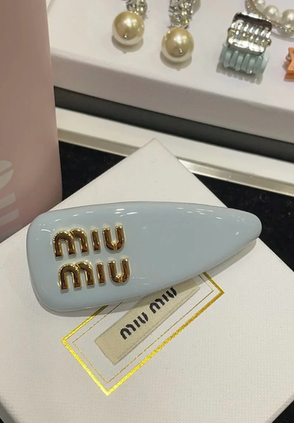 25 Leather Triangle Hairpin