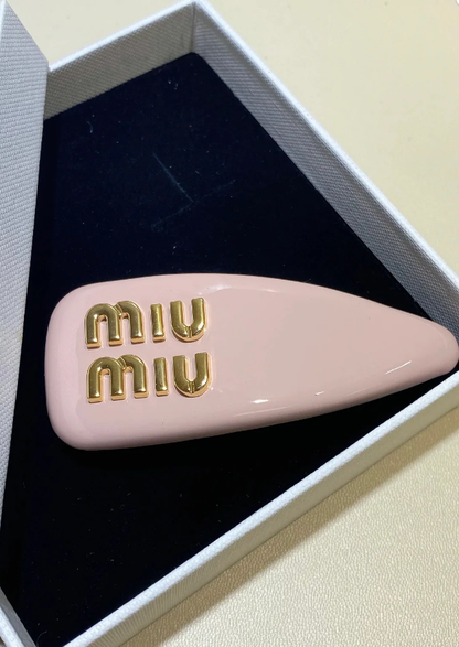 25 Leather Triangle Hairpin