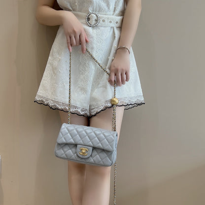 CF20 Golden Globe CLASSIC HANDBAG  Lambskin Rose Red