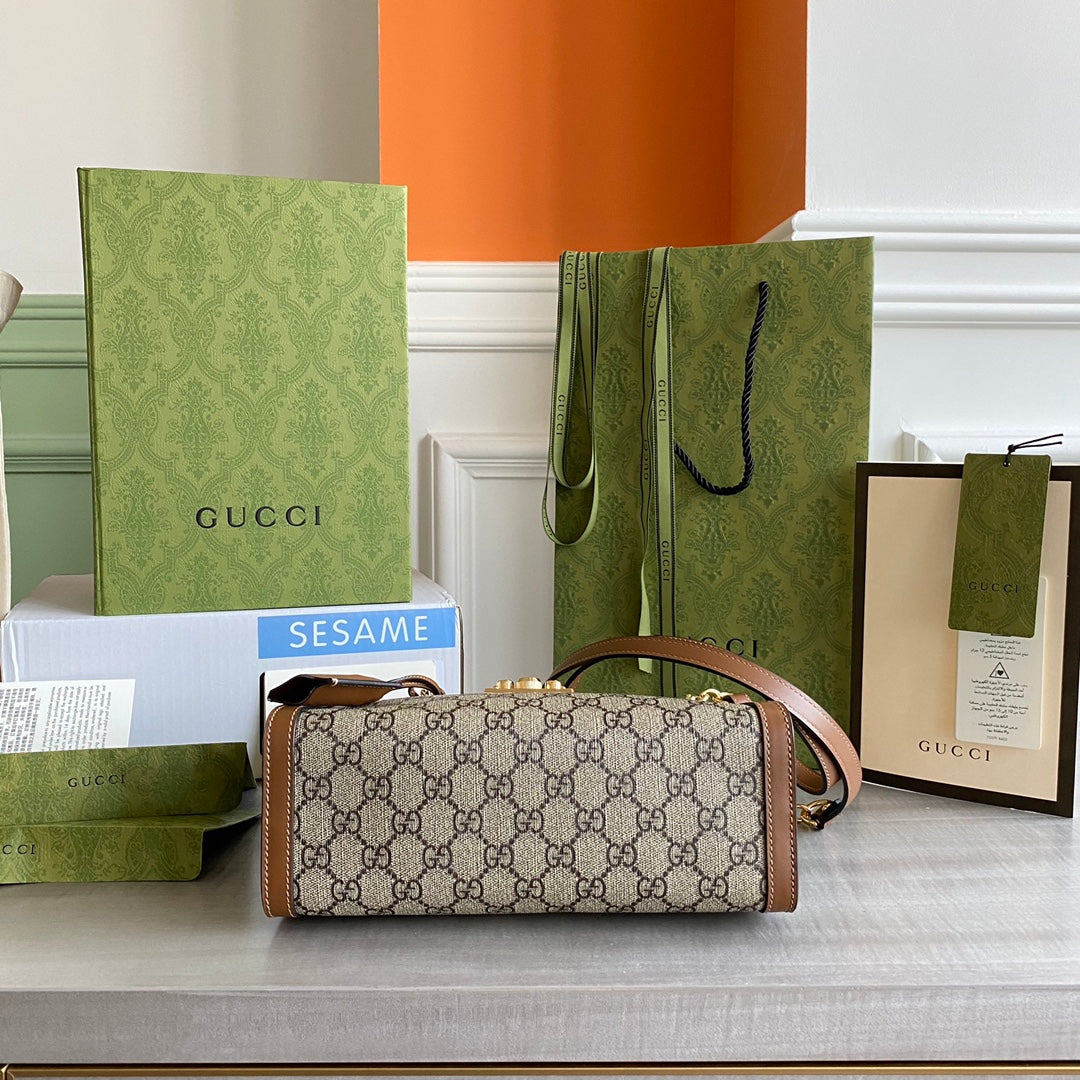 Padlock small shoulder bag Beige/ebony GG Supreme canvas, with brown leather detail