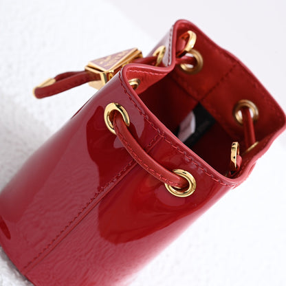 Patent leather mini-pouch