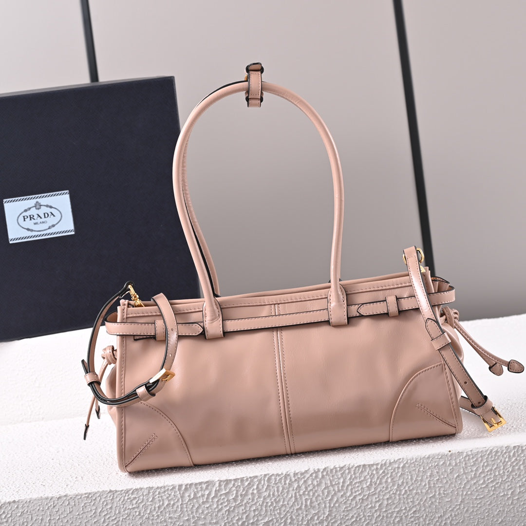 LuxSoft Medium leather handbag