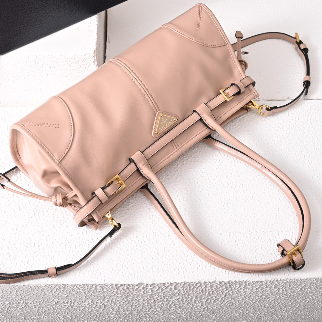 LuxSoft Medium leather handbag