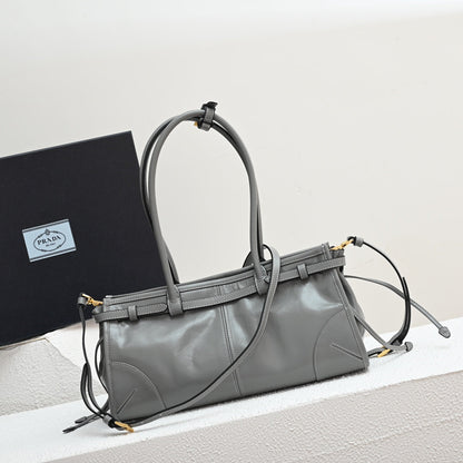 LuxSoft Medium leather handbag