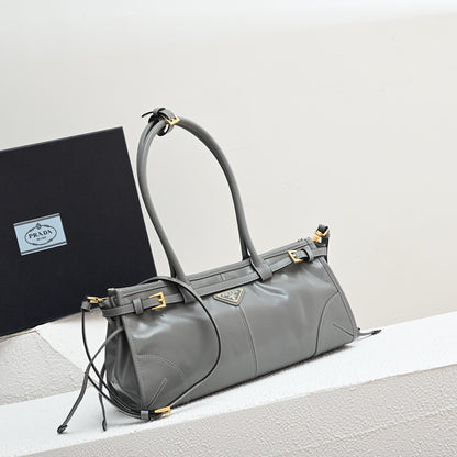 LuxSoft Medium leather handbag