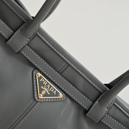 LuxSoft Medium leather handbag