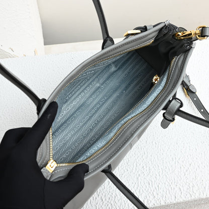 LuxSoft Medium leather handbag