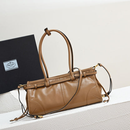 LuxSoft Medium leather handbag