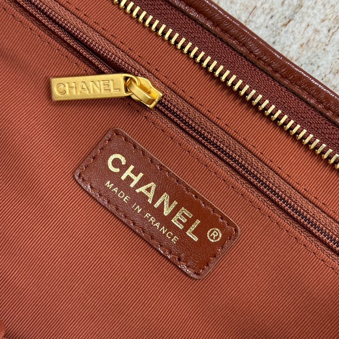 Hobo Handbag Shiny Calfskin & Gold-Tone Metal