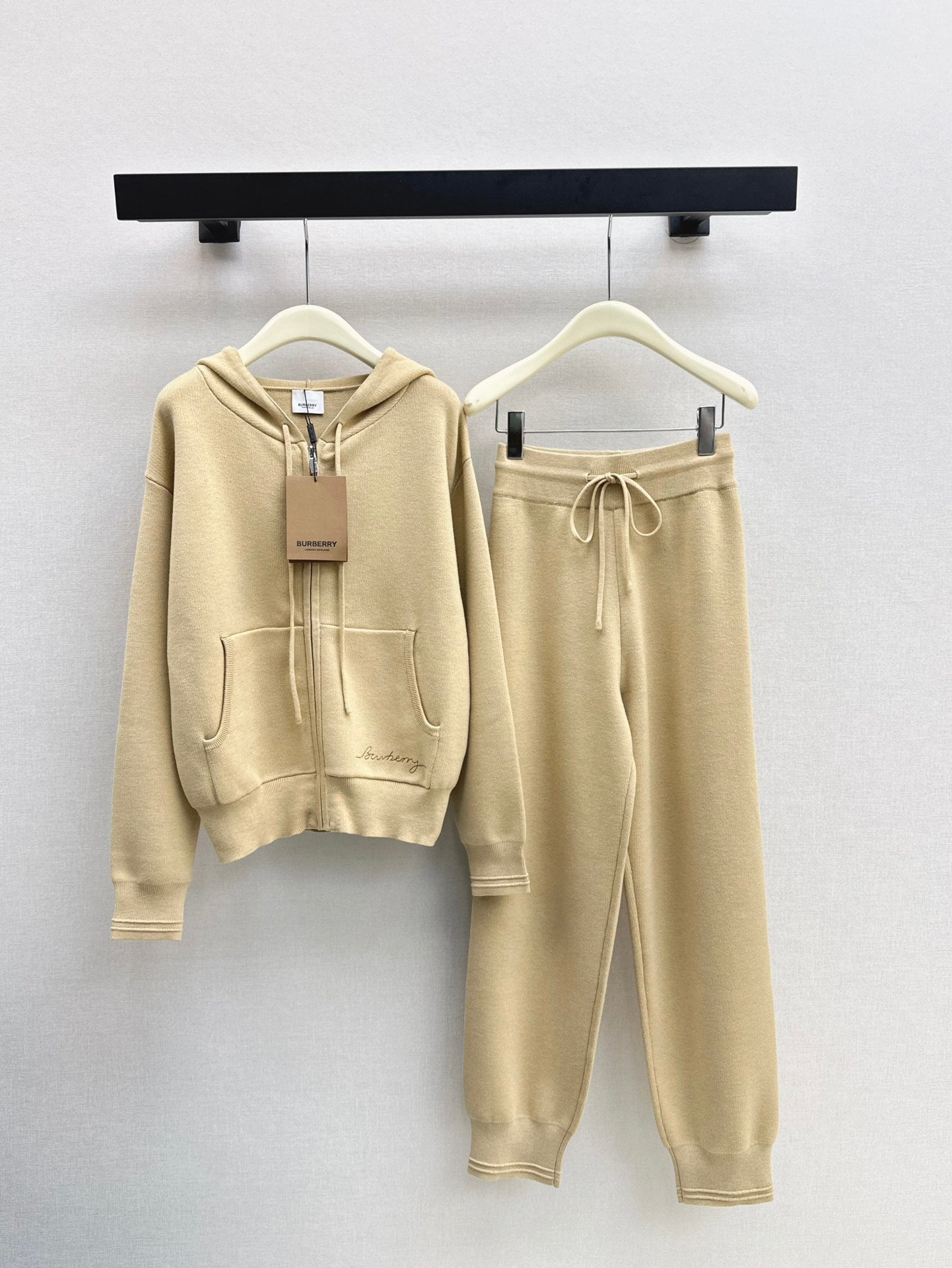 bur 25ss woll tracksuit