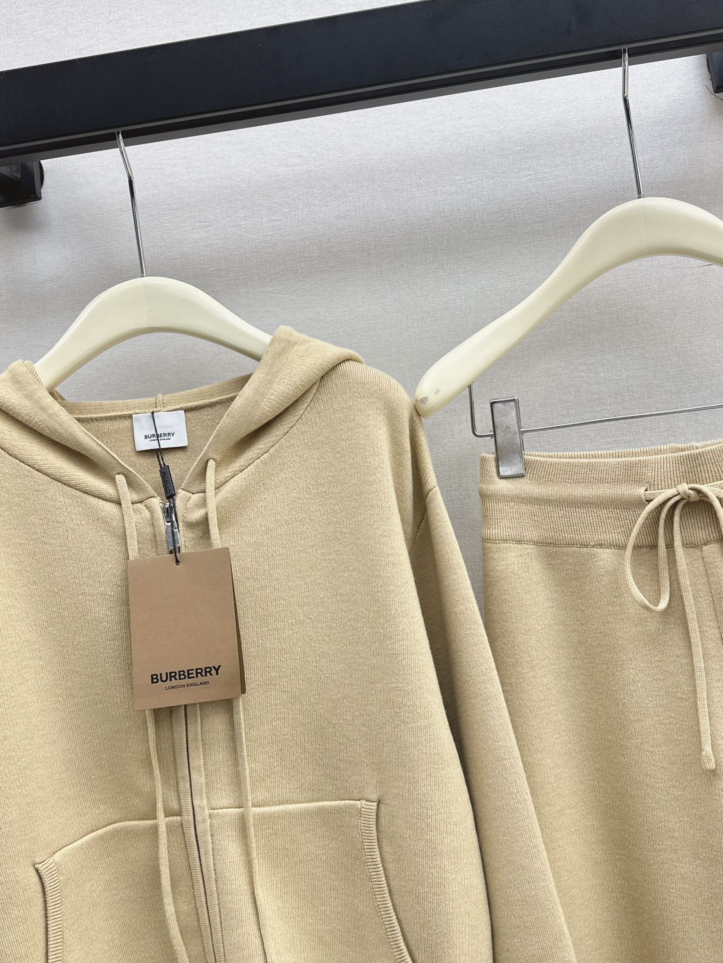 bur 25ss woll tracksuit