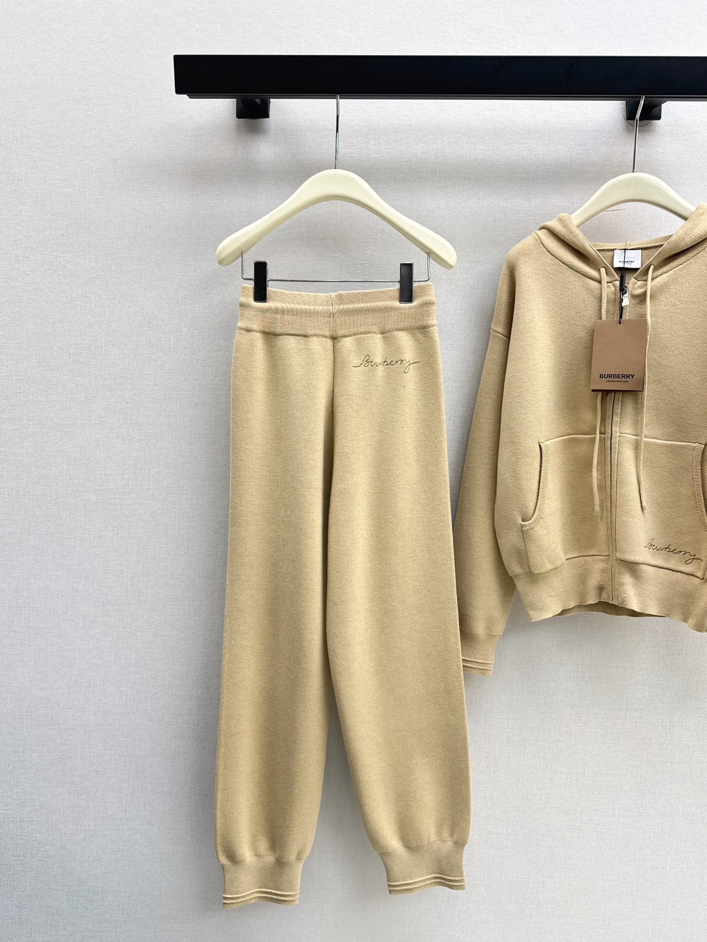 bur 25ss woll tracksuit