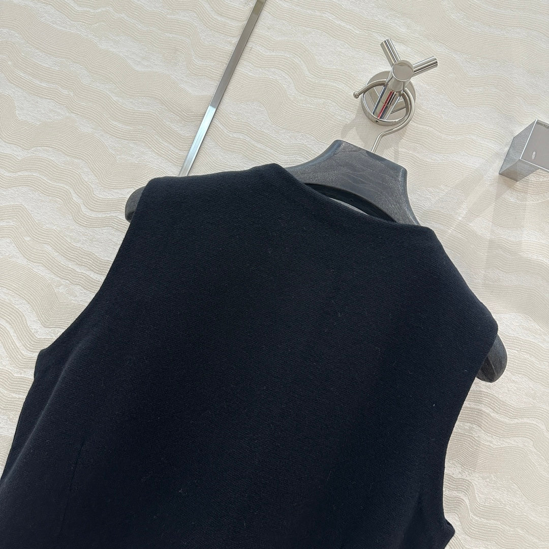 er wool knitted vest