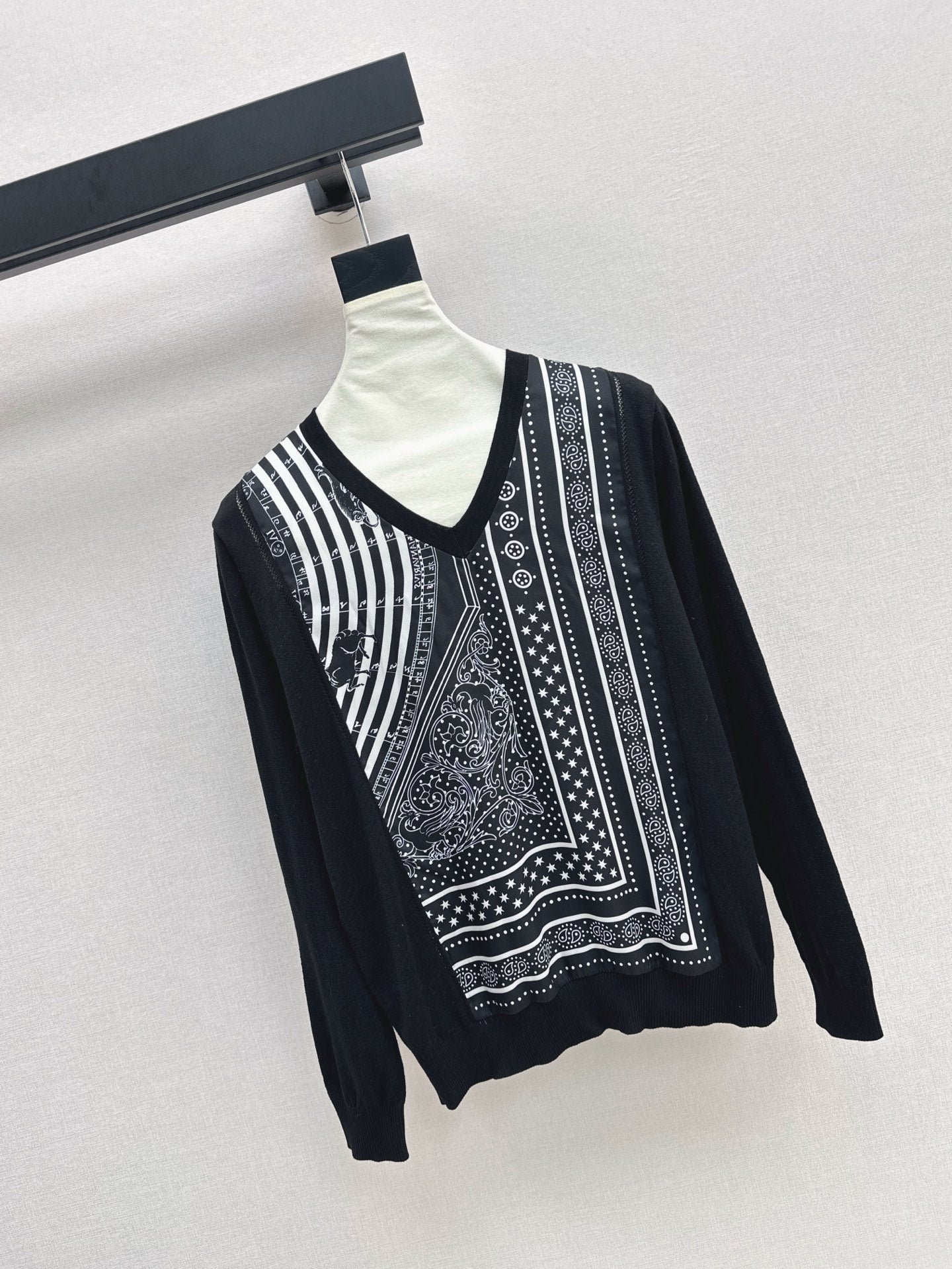 H 25ss knitted sweater