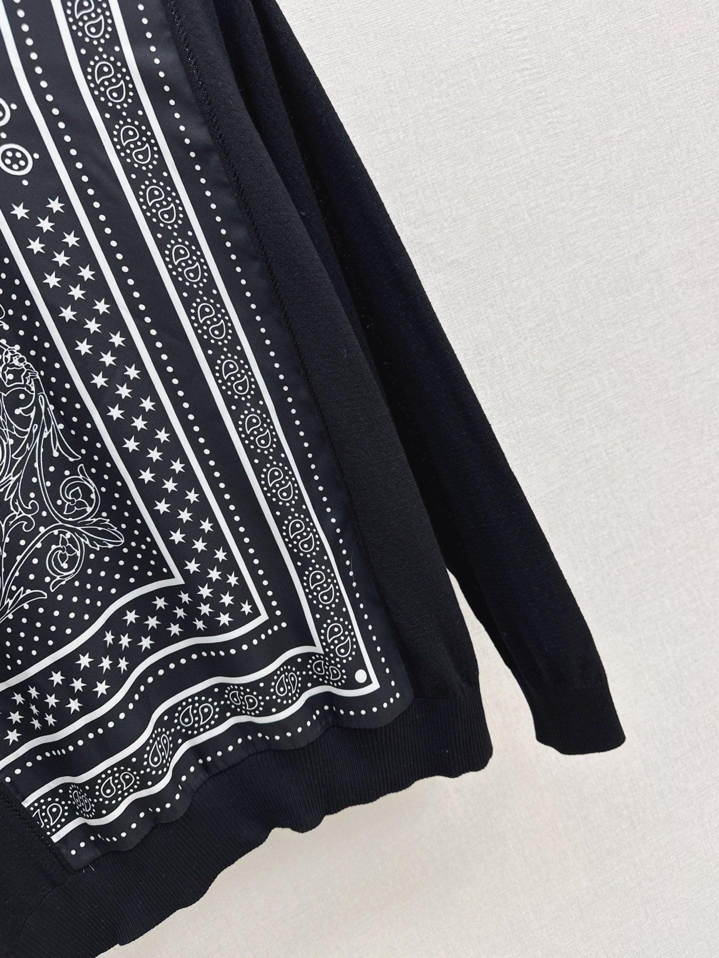 H 25ss knitted sweater