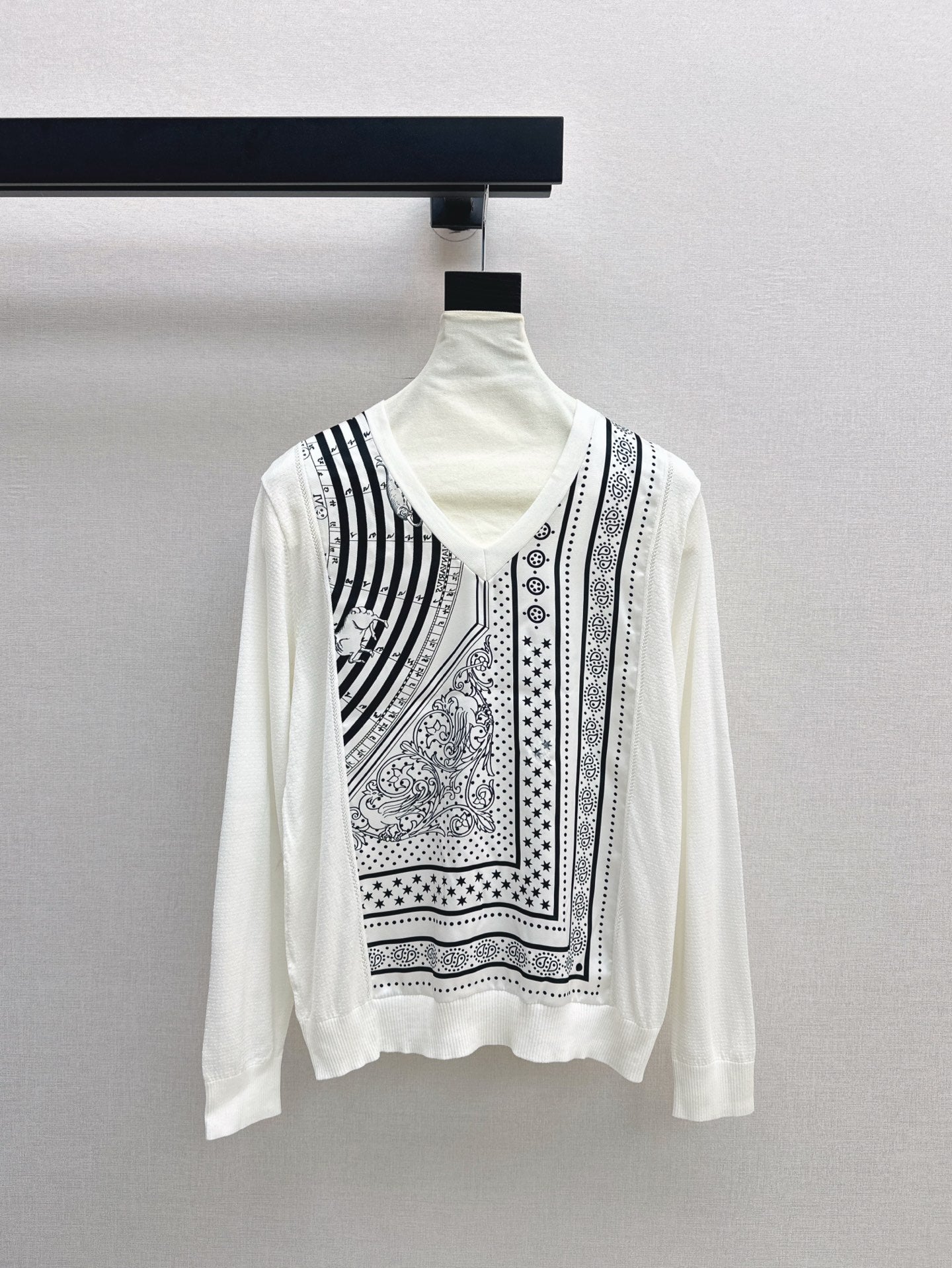 H 25ss knitted sweater