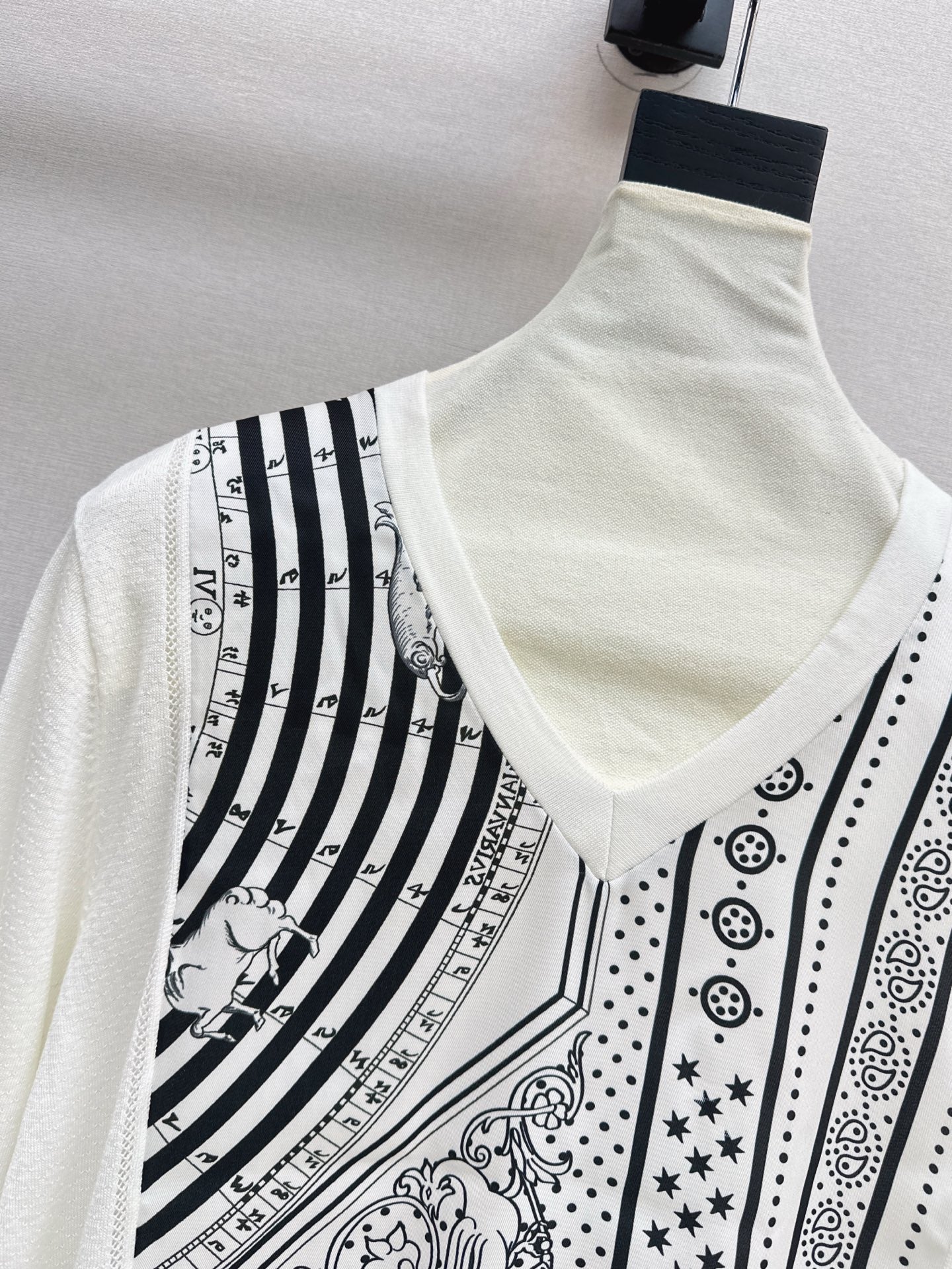 H 25ss knitted sweater