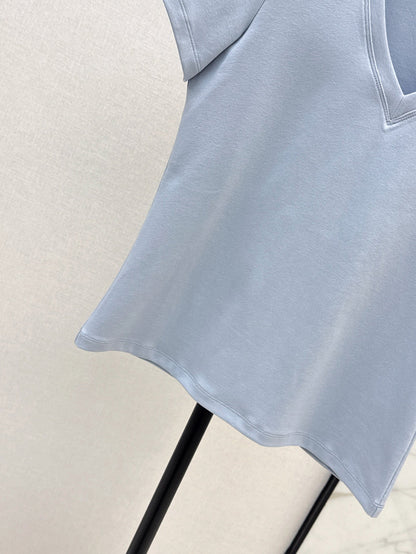 r 25ss V neck t-shirt