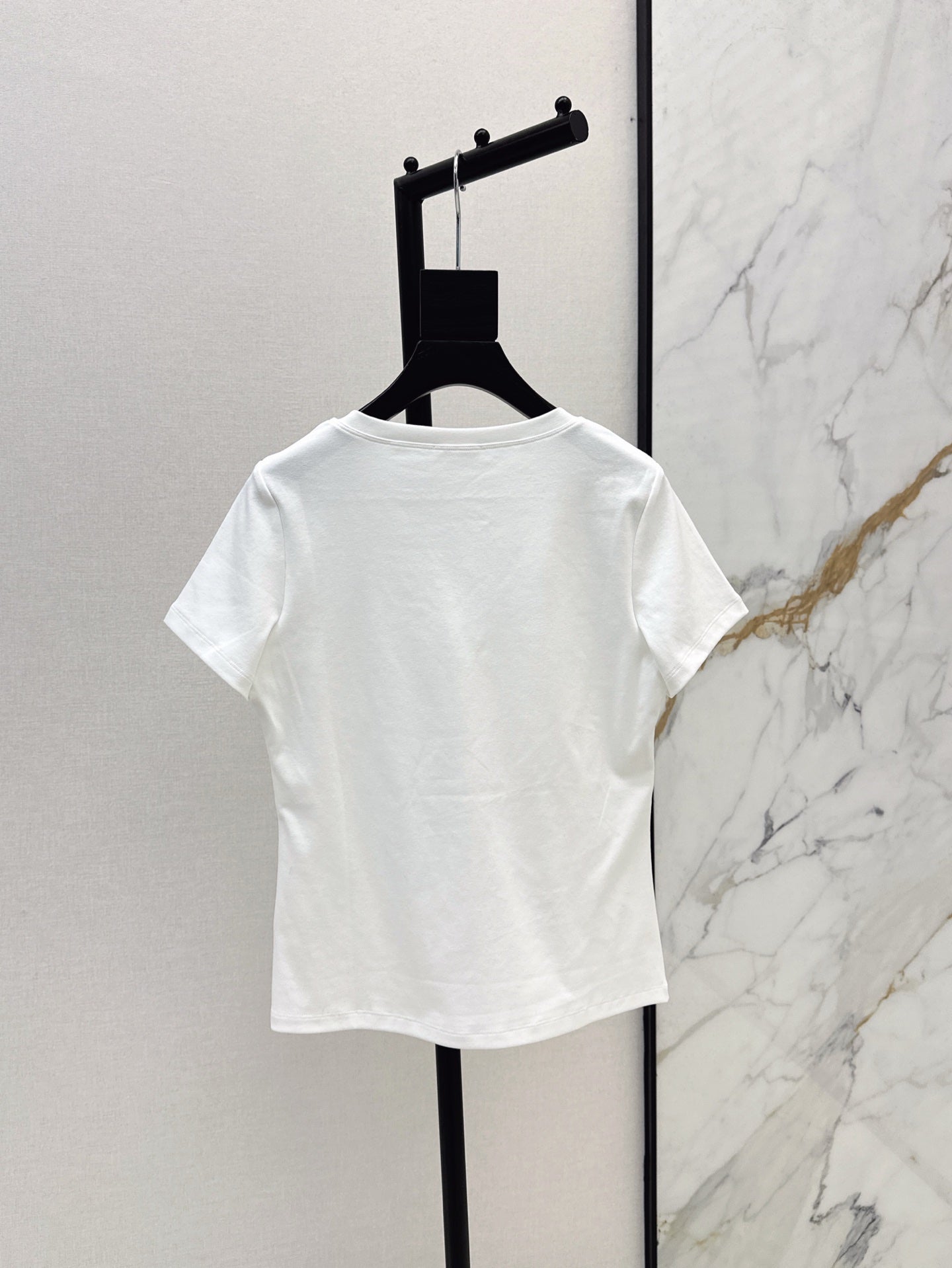 r 25ss v neck t-shirt