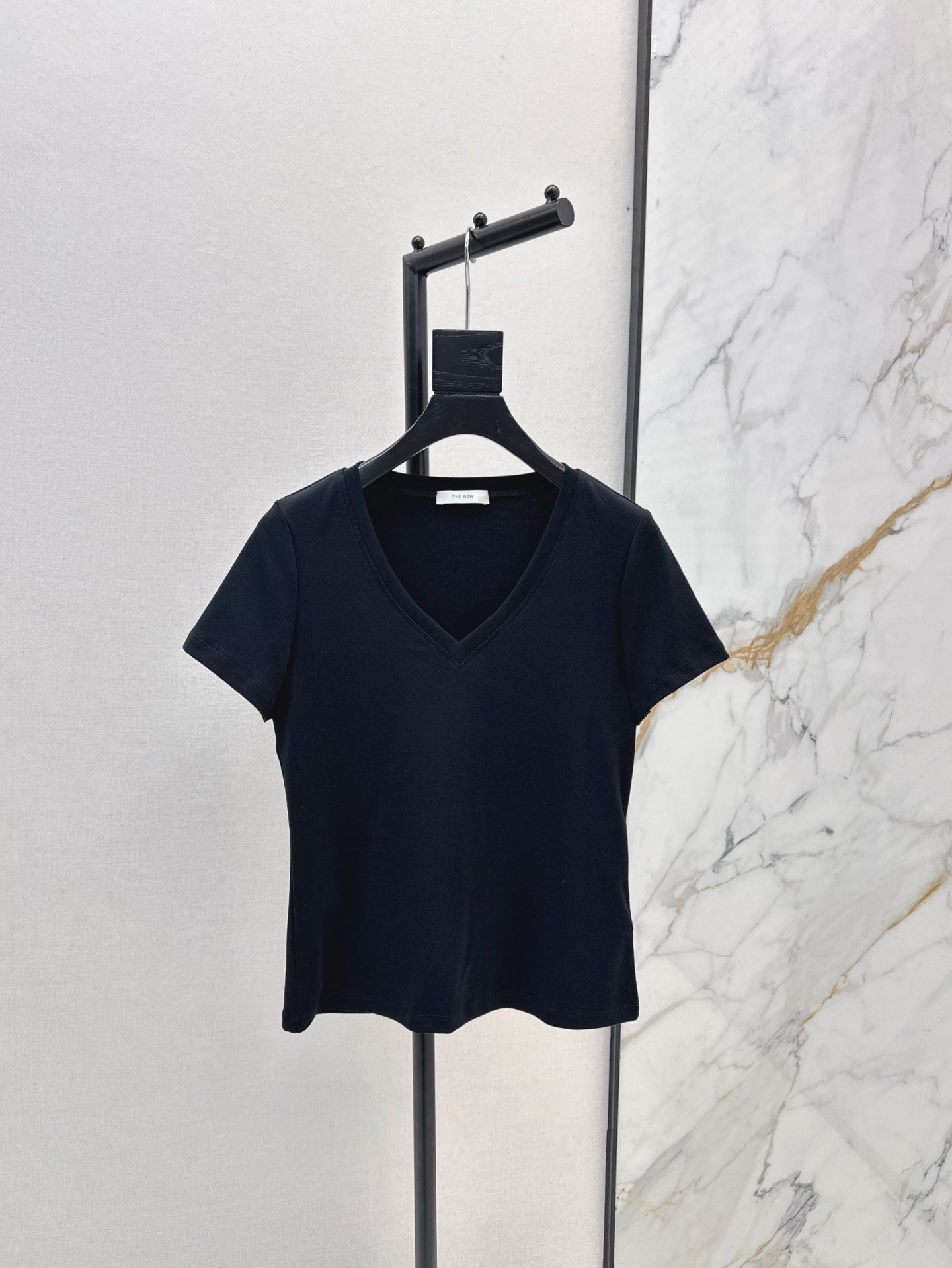 r 25ss v neck t-shirt