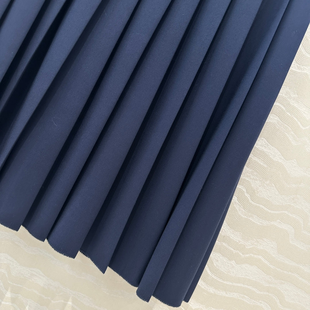 M 25SS pleated skirt