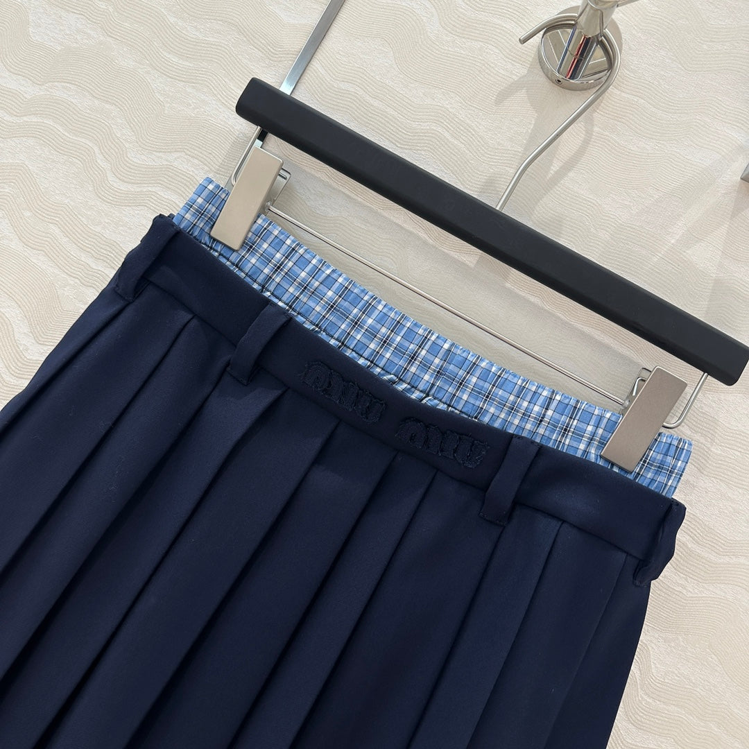 M 25SS pleated skirt