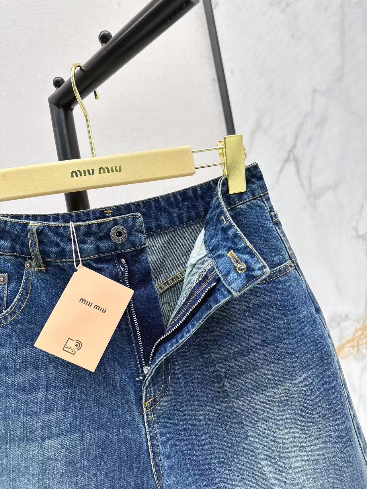m 25ss denim short