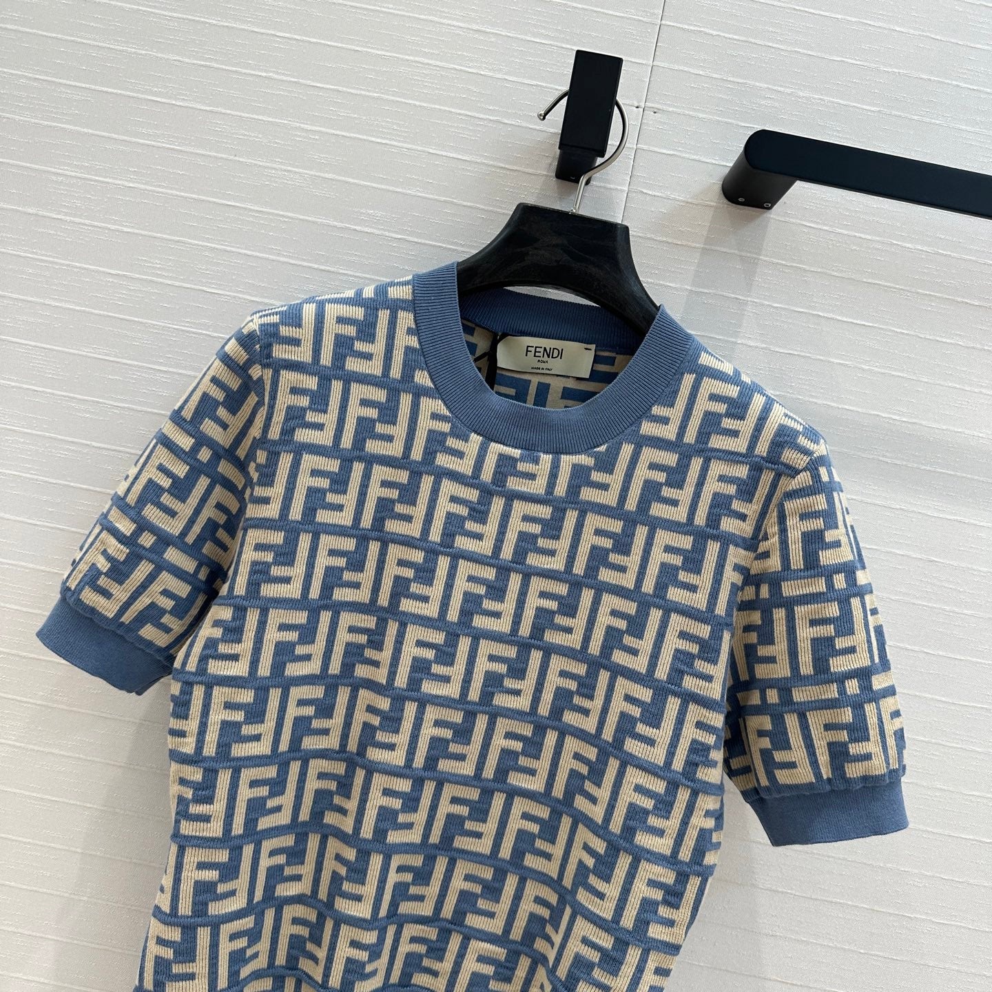 25ss knitted crop t-shirt