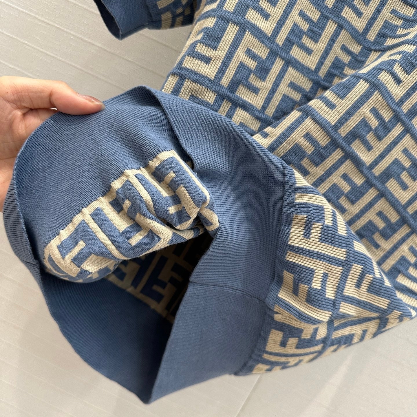 25ss knitted crop t-shirt