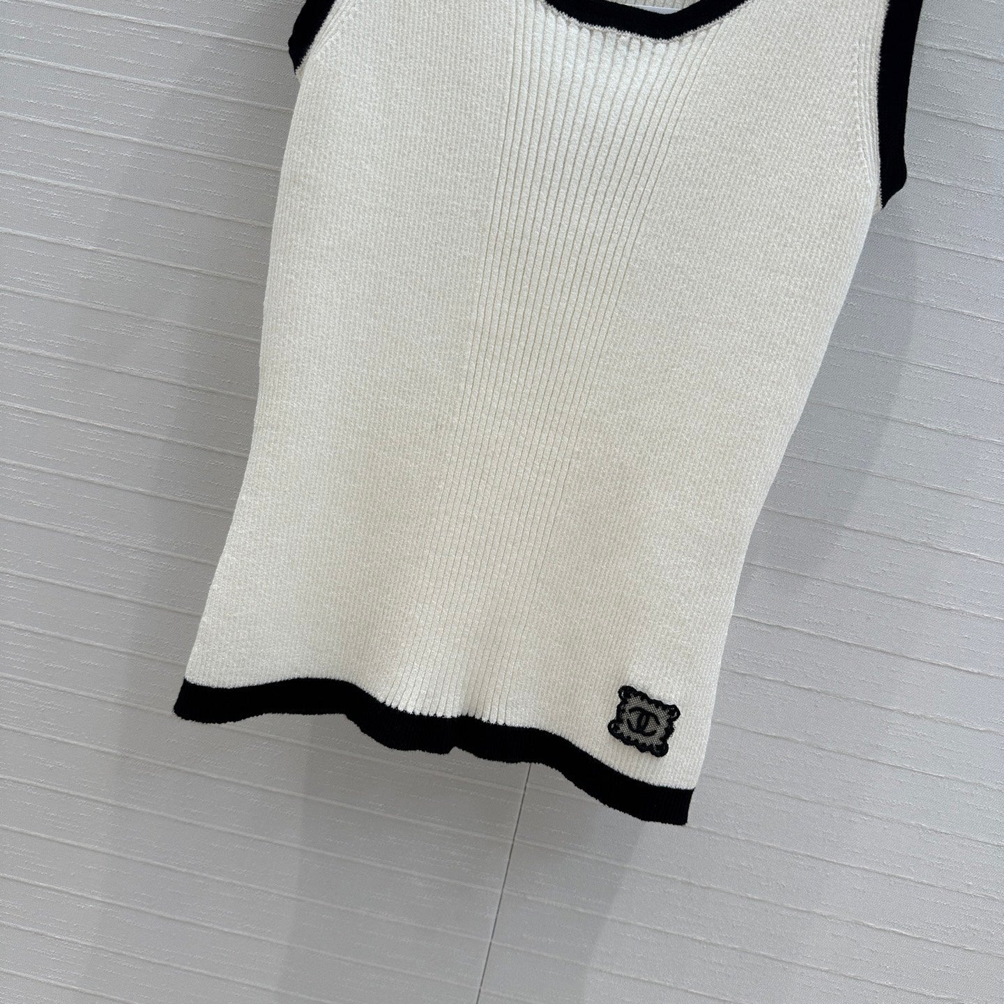 25ss knitted vest