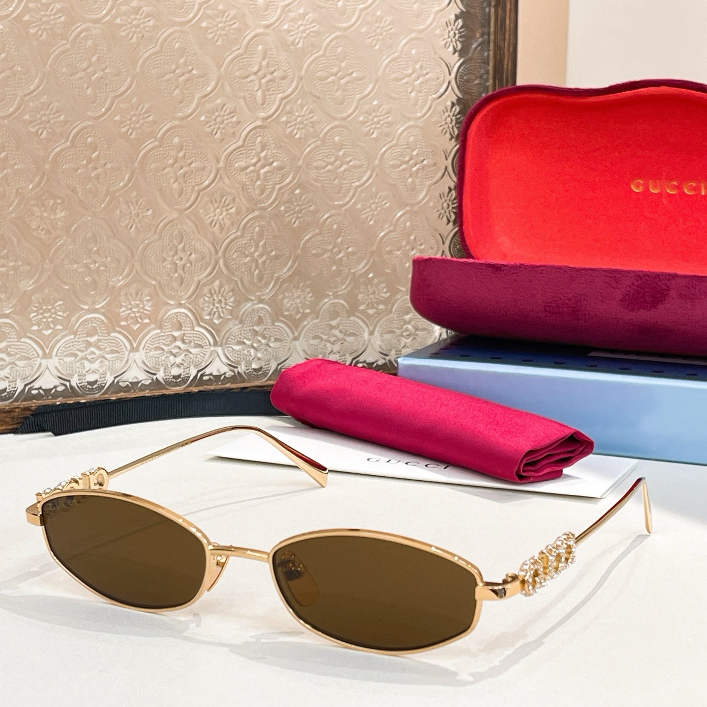 g GG1802S sunglasses