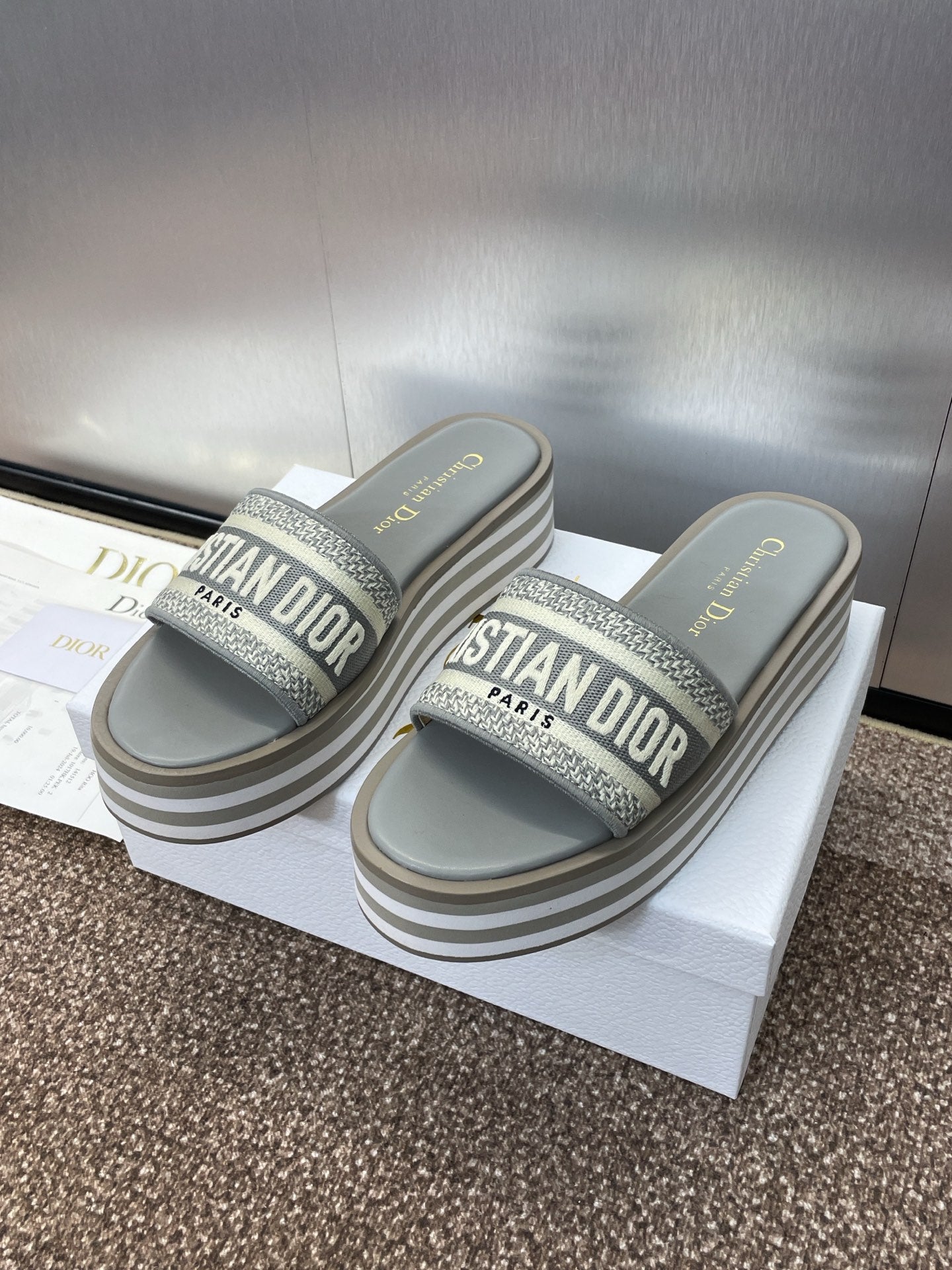 D 25ss ivieta dway slippers