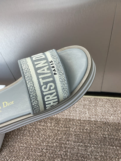 D 25ss ivieta dway slippers