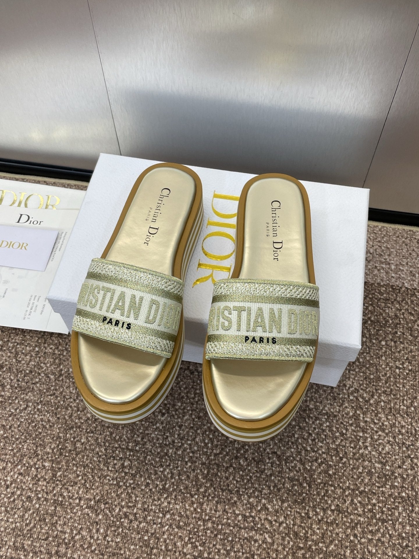 D 25ss ivieta dway slippers