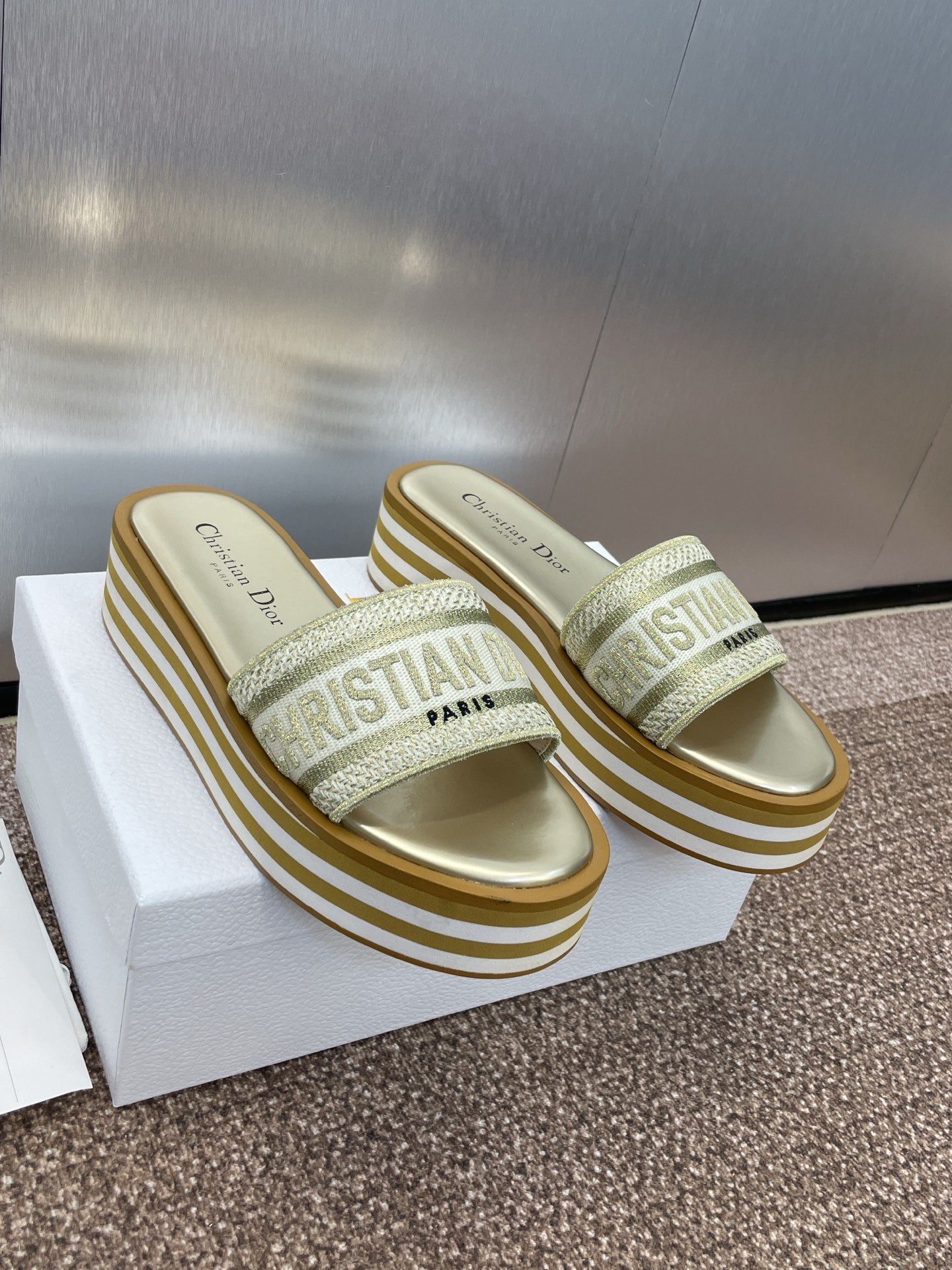 D 25ss ivieta dway slippers