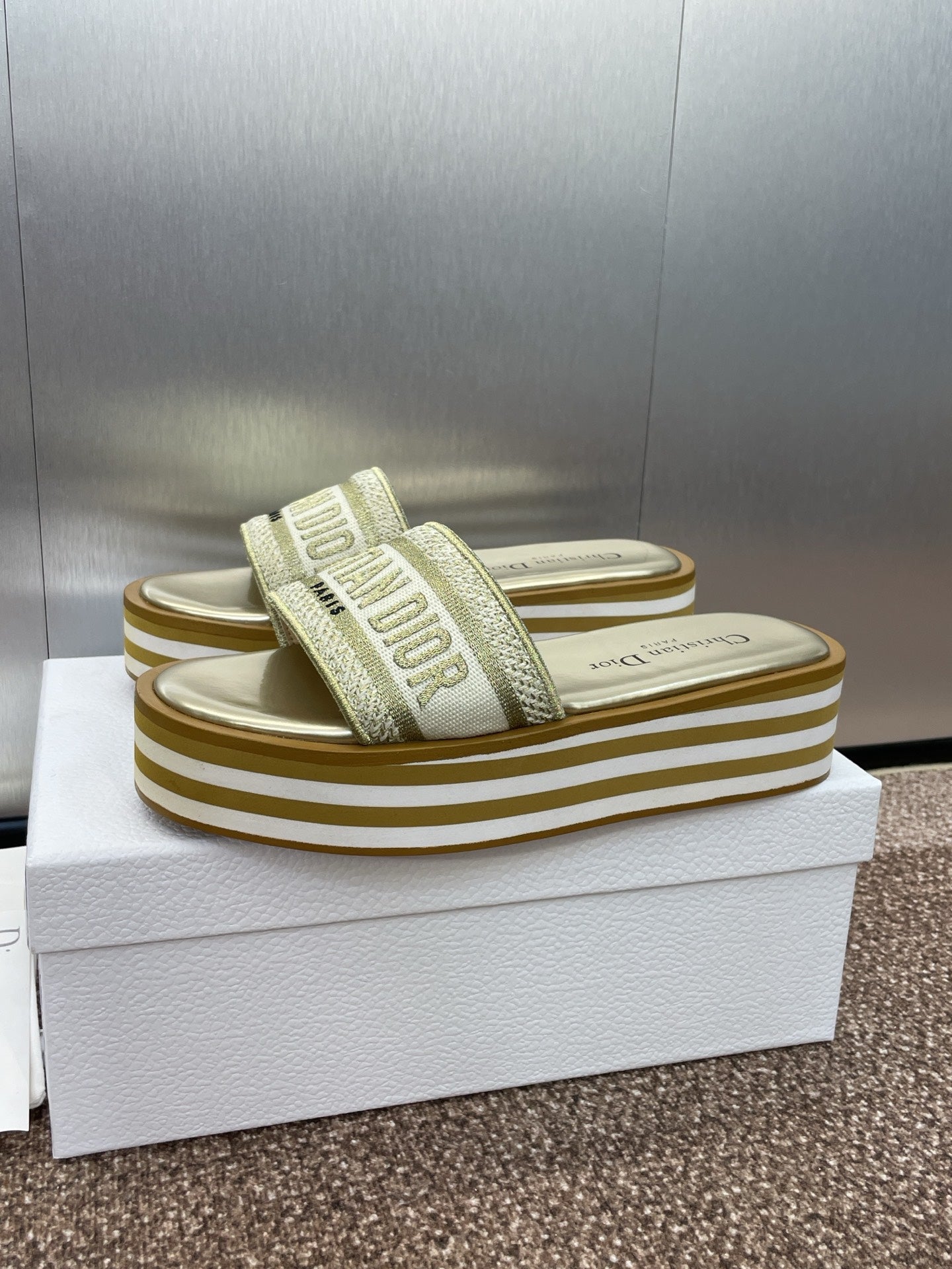 D 25ss ivieta dway slippers