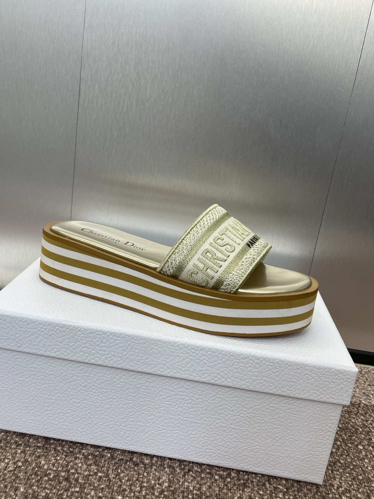 D 25ss ivieta dway slippers