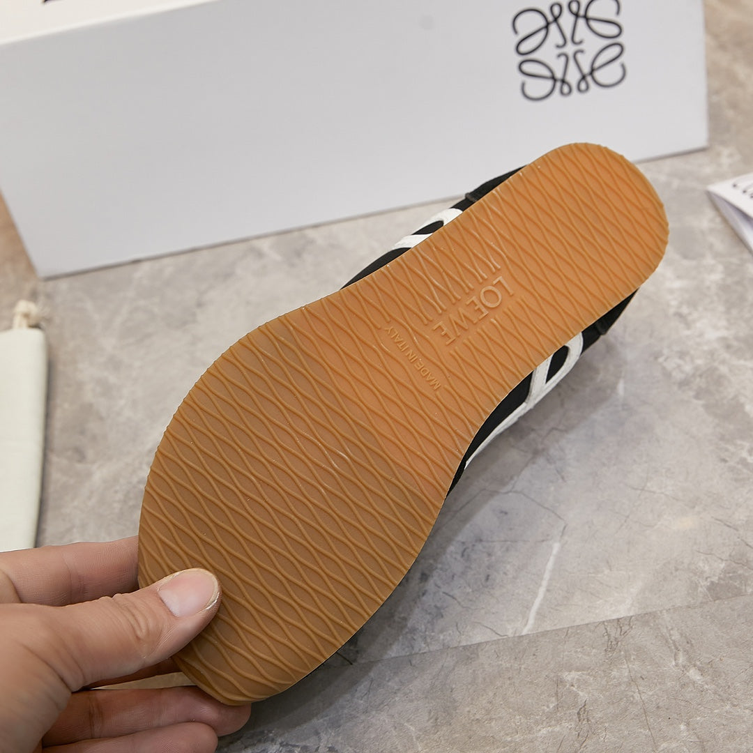 Lo ballet runner sneaker