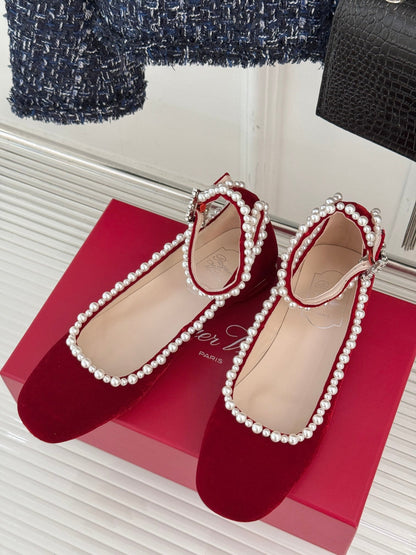 R Vi pearls ballerina shoes
