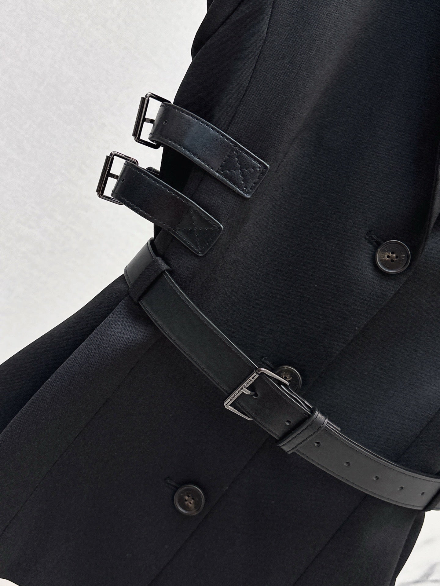 25ss sleeveless blazer