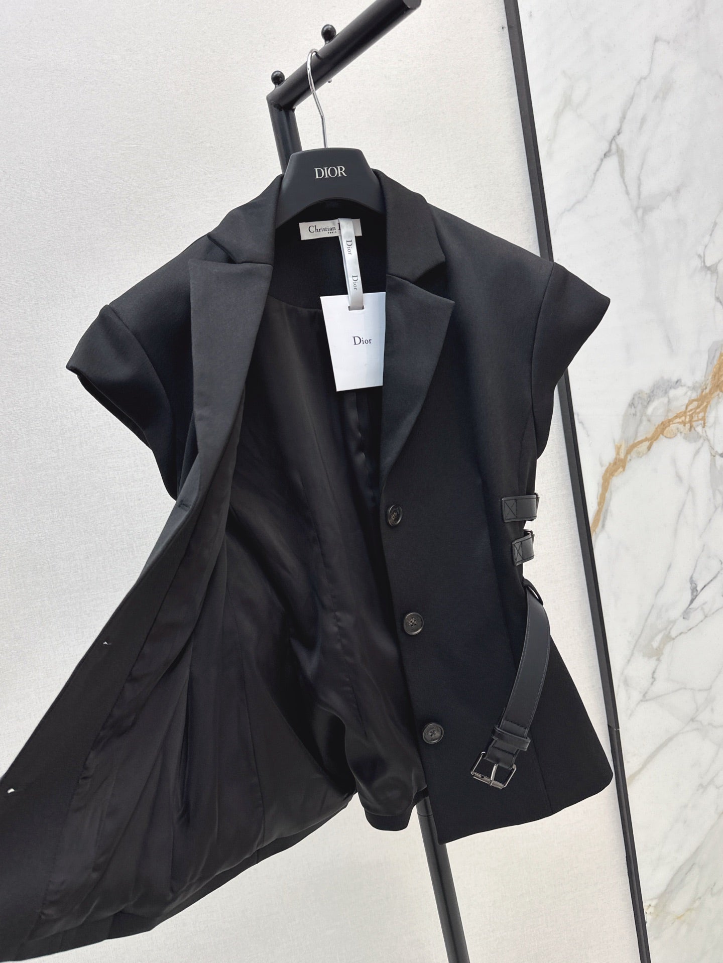 25ss sleeveless blazer