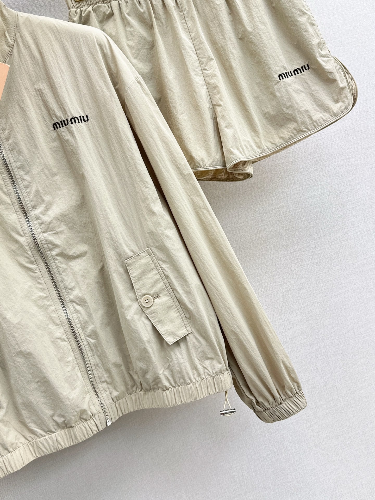 Mi 25ss sunscreen tracksuit