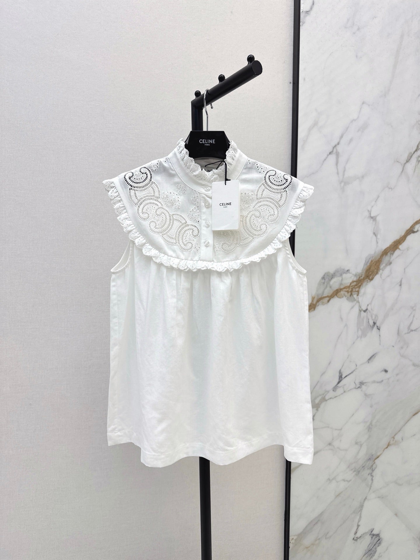 25ss hollow sleeveless shirt